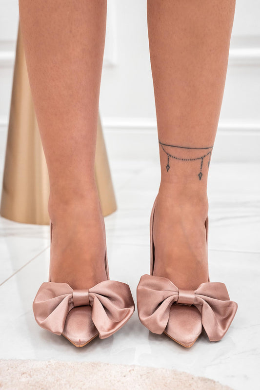 SELLY - Beige satin pumps with bow