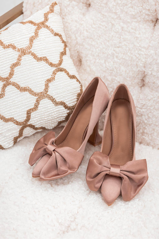 SELLY - Beige satin pumps with bow