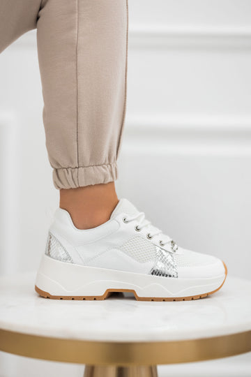 Zapatillas Alexoo blancas perforadas con detalles plateados