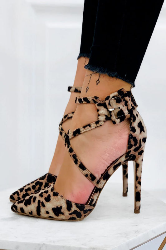 Decolletè con  tacco a spillo e fibbia Maculate