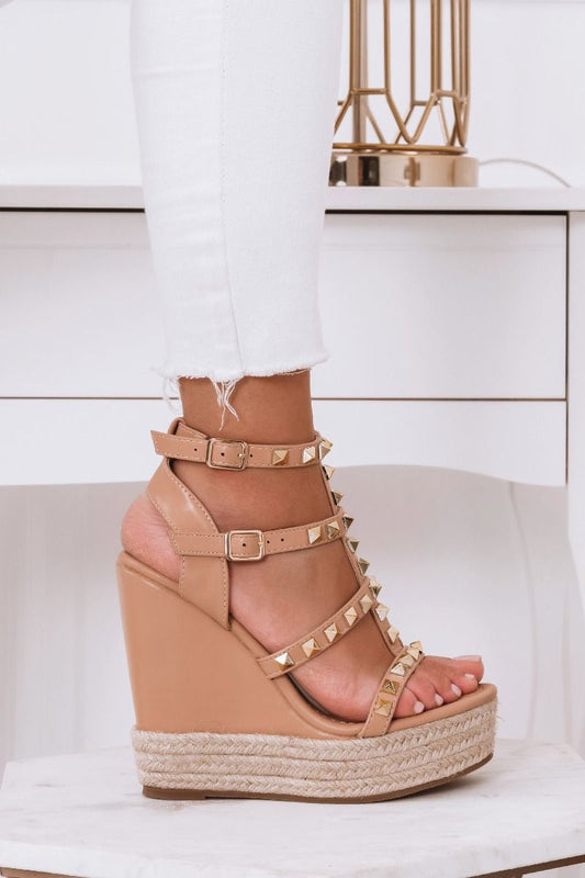 BETTA - Beige lace up wedge sandals with gold studs