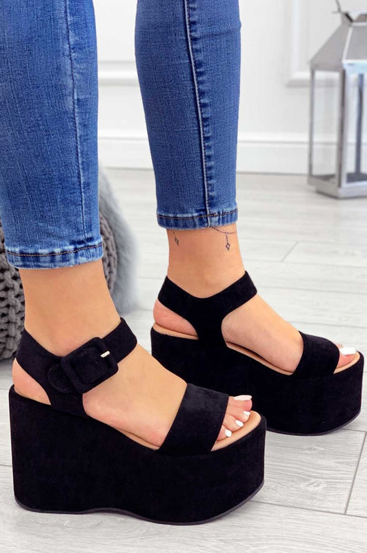 EDERA - Black sandals with platform