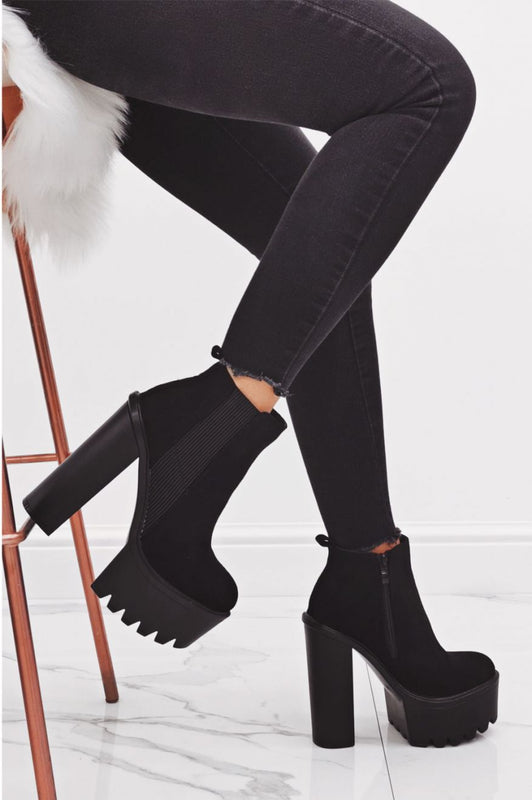 Black suede ankle boots with side spring  Giada