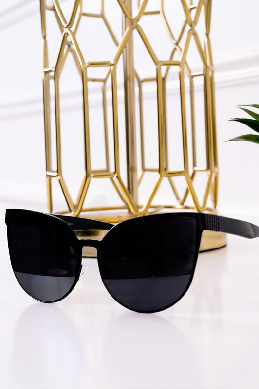 Lunettes de soleil noires œil de chat