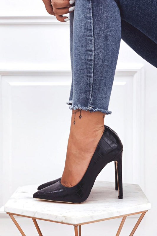 Zapatos de salón negros en piel sintética de cocodrilo con tacón alto