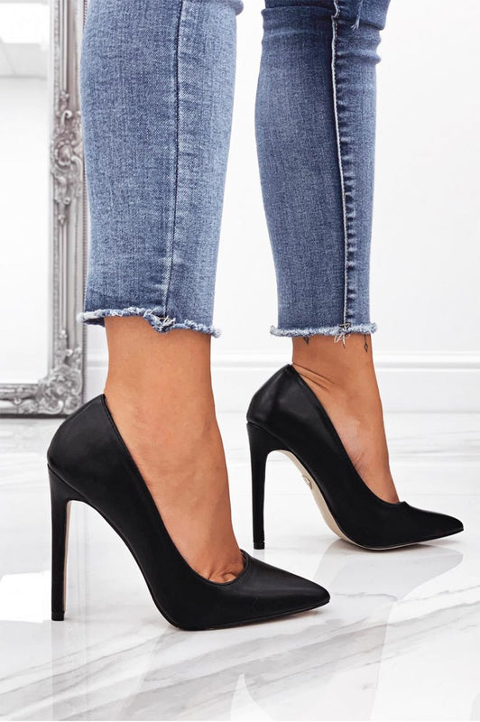 Decolletè nere in finta pelle con tacco alto