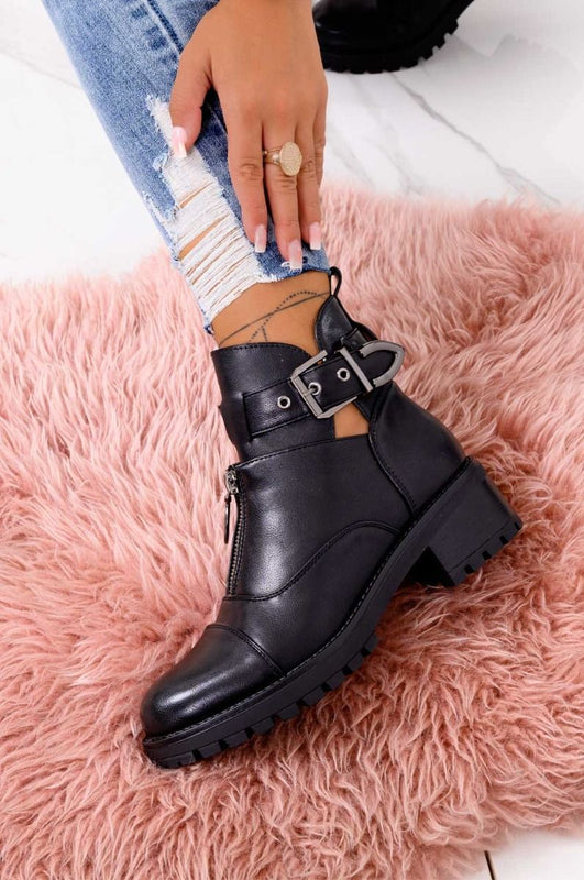 OLIVIA - Black ankle boots with side buckle and zip