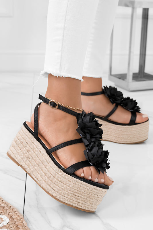 Sandales espadrilles noirs en satin avec fleur appliquée