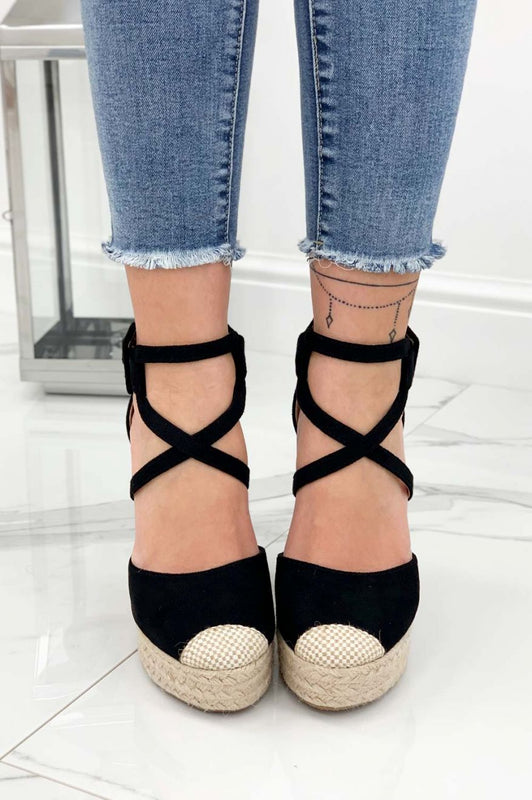 Espadrilles noires à semelle compensée et brides croisées