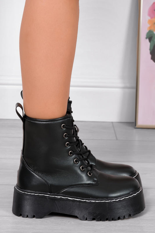LARISSA - Black Alexoo combat boots in faux leather with thick sole
