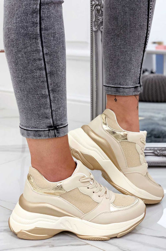 Beige sneakers with chunky sole and laces Derek