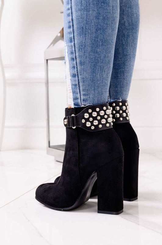 Bottines noires à talons hauts avec clous à l'arrière Silvia Gala