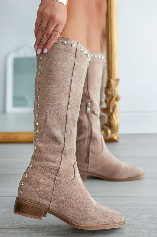 Bottes Alexoo couleur boue avec semelle compensée intérieure et clous à l'arrière