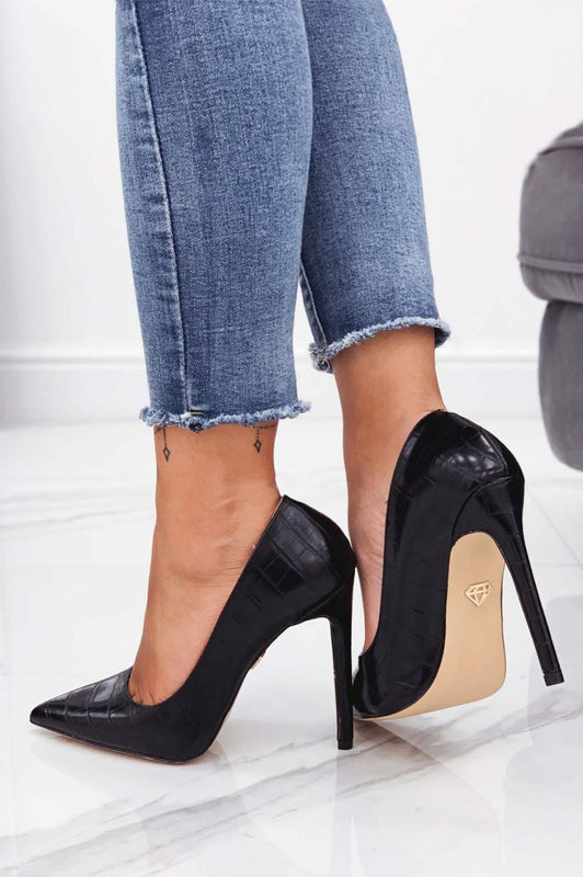 Zapatos de salón negros en piel sintética de cocodrilo con tacón alto