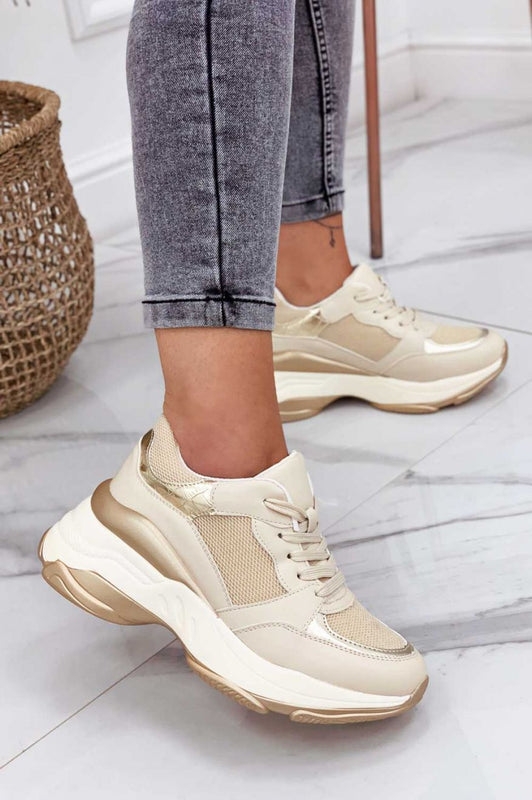 Beige sneakers with chunky sole and laces Derek