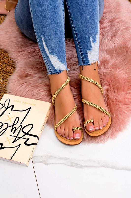 Sandali infradito bassi camel con applicazioni in oro