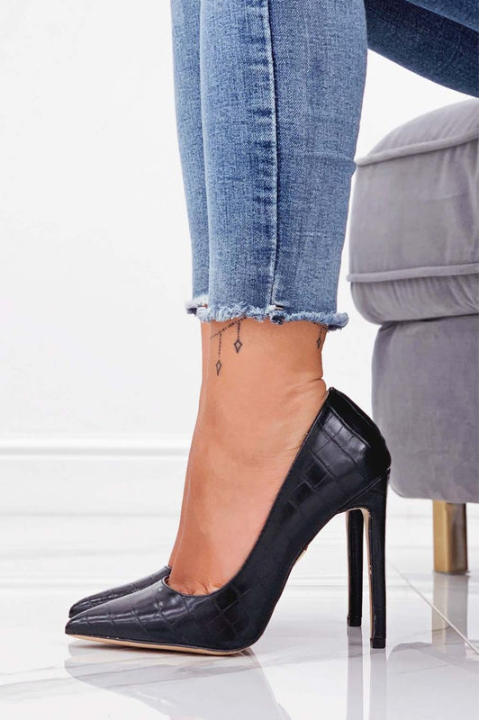 Zapatos de salón negros en piel sintética de cocodrilo con tacón alto