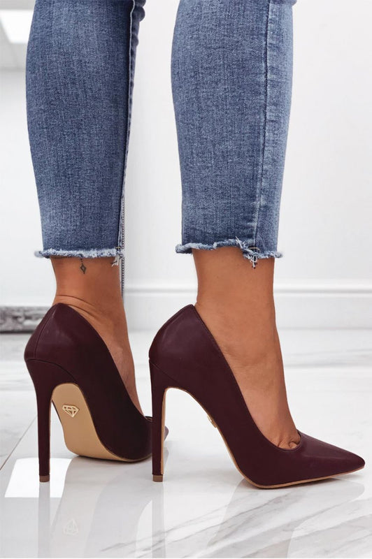 Bordeaux faux leather pumps with high heel