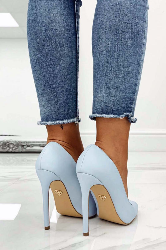 Zapatos de tacón altos azules de piel sintética