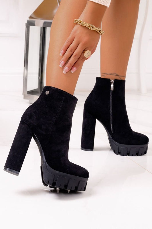 ALEX - Black suede ankle boots with high heels Silvia Gala