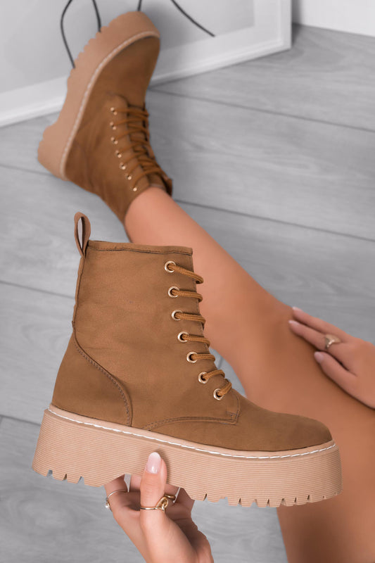 LARISSA - Bottines Alexoo camel en daim avec semelle épaisse