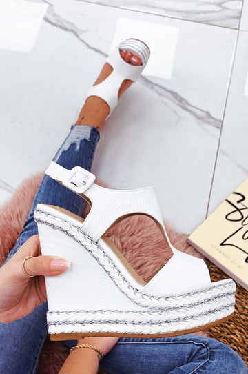 Sandali bianchi con zeppa e inserti in corda argento