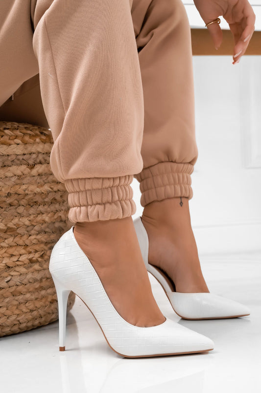 AISHA - White pumps with side opening and faux weave