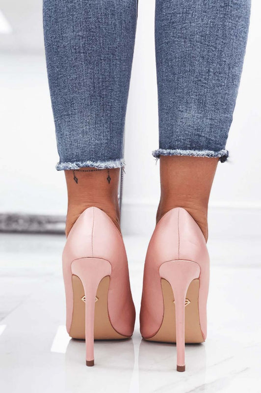 Pink satin high-heeled pumps