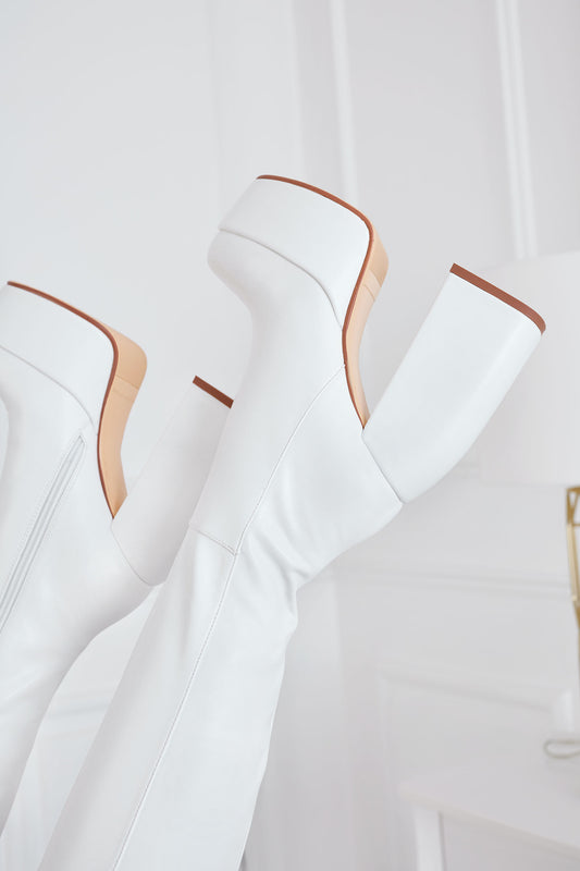 White platform boots Alexoo with high curved heel